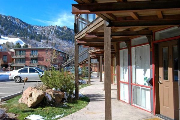 Frias Properties of Aspen